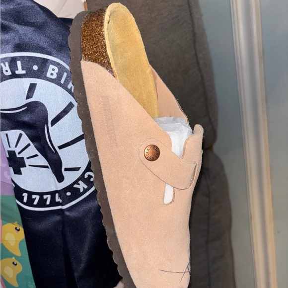 LG Beige Suede Slip-On Shoes - Picture 4 of 5